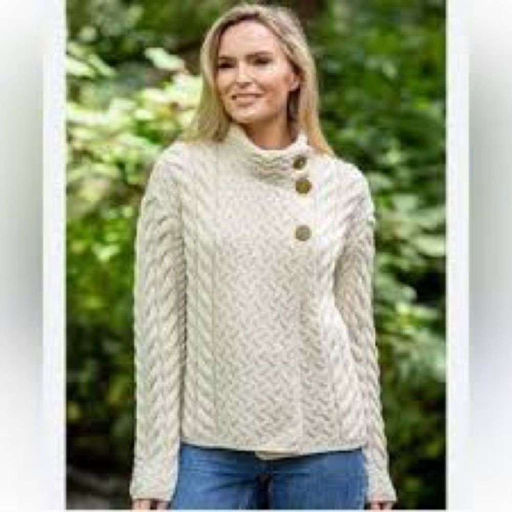 Aran Woollen Mills Super Soft Merino 3 Button Sweater Ivory Medium - Picture 2 of 9